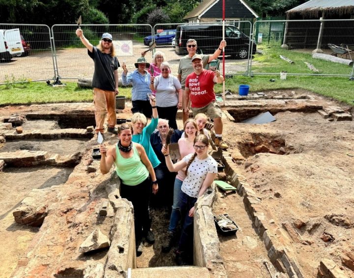 Weald dig volunteers group