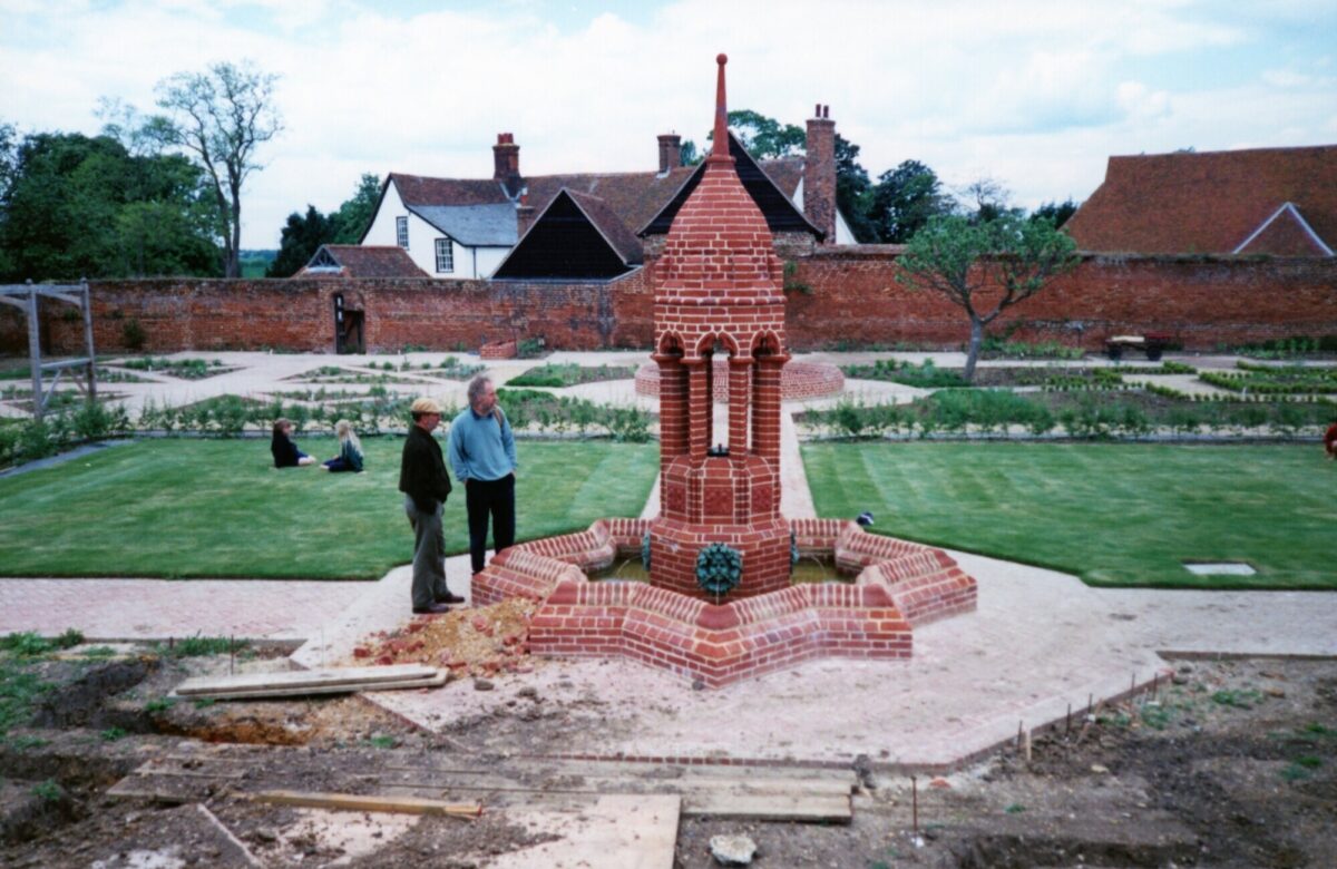 Fountain 1990s