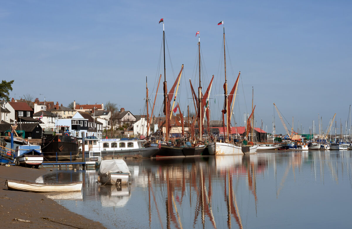 Shutterstock 1930007240