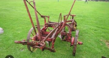 Lister Cockshutt No 6 plough