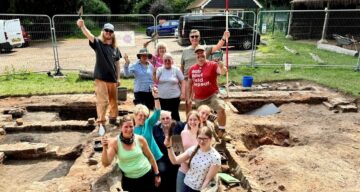 Weald Dig volunteers