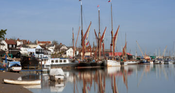 Shutterstock 1930007240