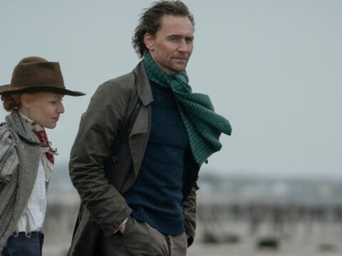 Claire Danes and Tom Hiddleston in the Essex Serpent c Apple TV